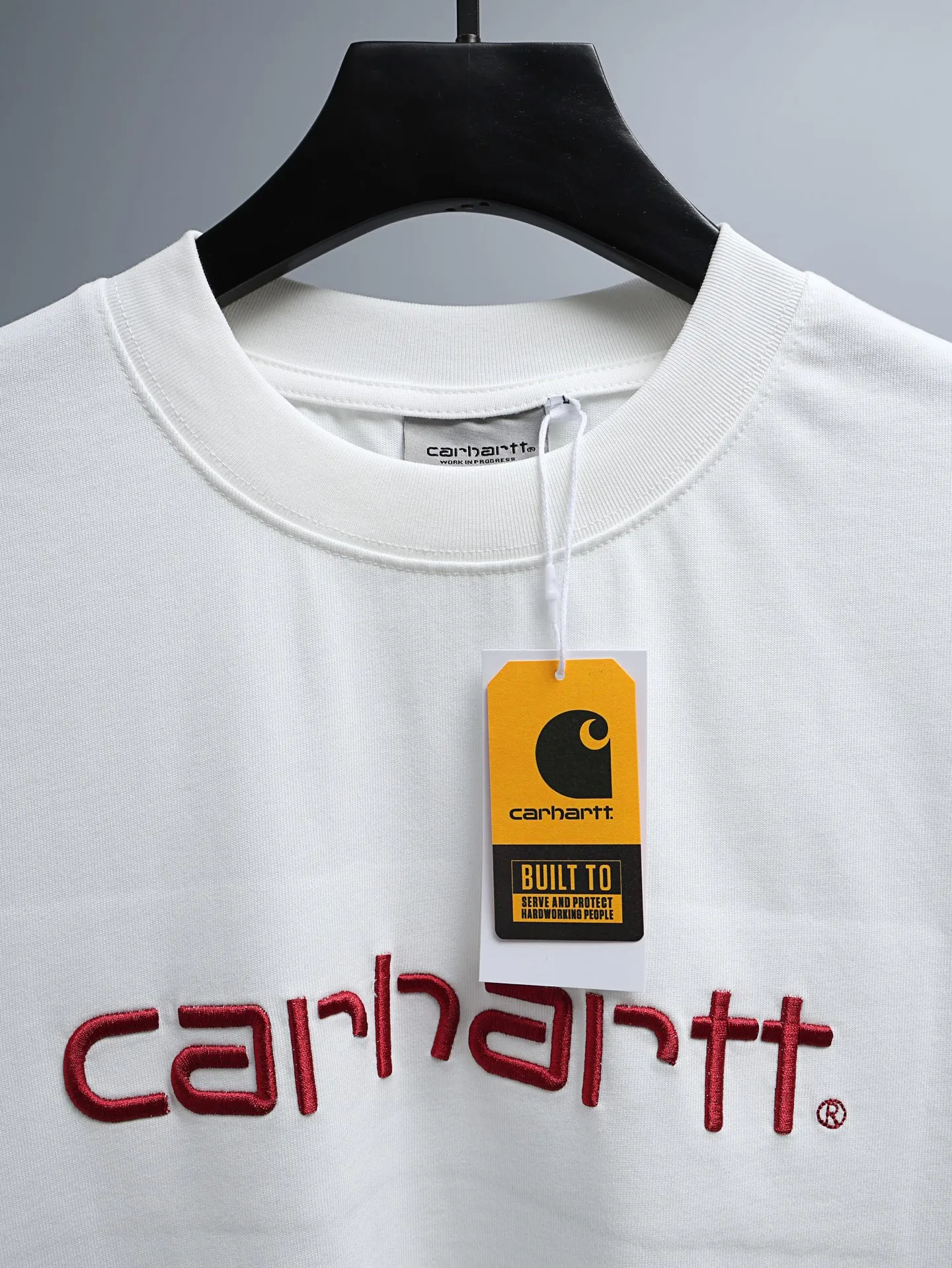 Carhartt 2꯭0꯭2꯭6 new spring and summer models ❤️ original ⌚️ high version Carhartt fabric is made of high-density pure cotton, does not deform and does not shrink. Process introduction: double thread movement. The chest logo uses high-quality embroidery🪡 technology. Color: White SIZE: M-XXL
